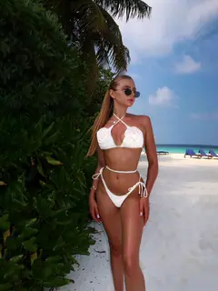 Полина escort in Kazan