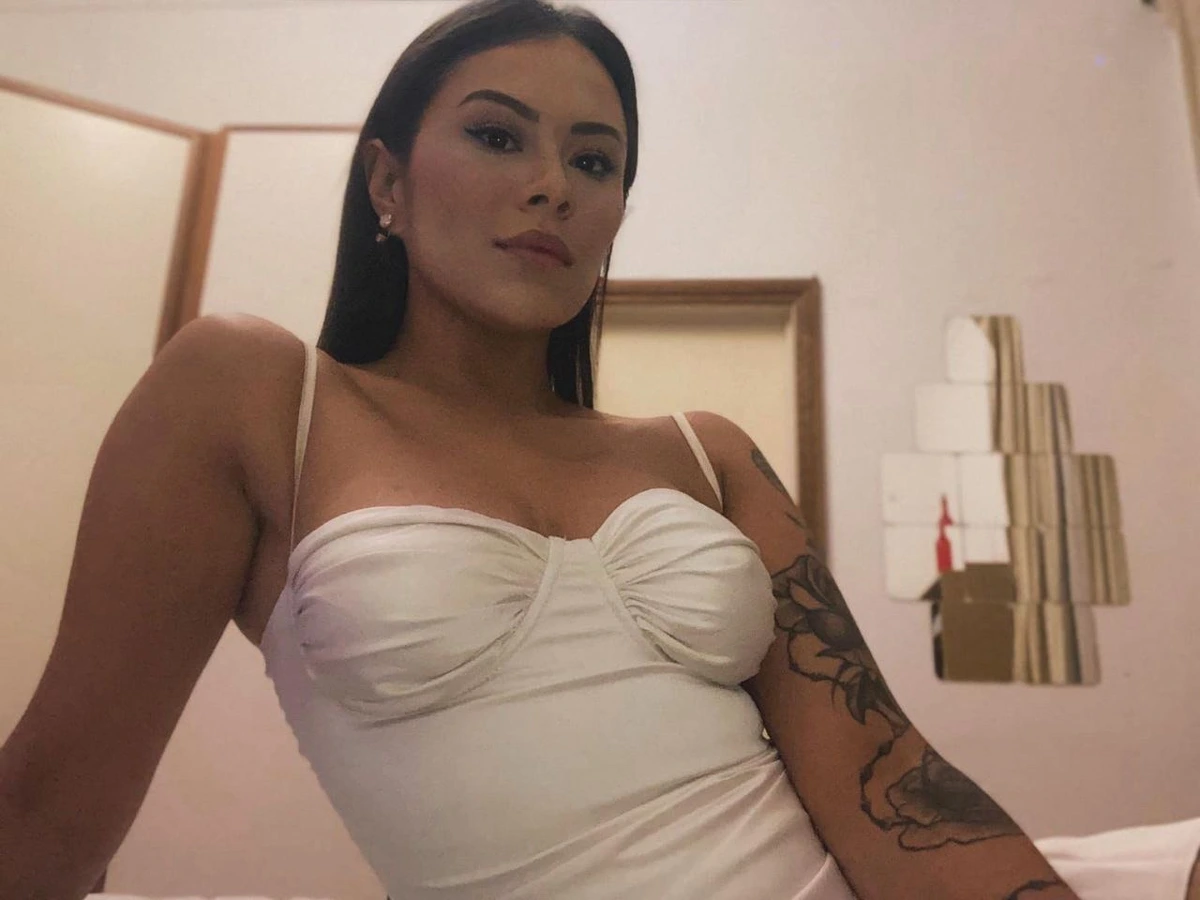 Самила escort in Kazan