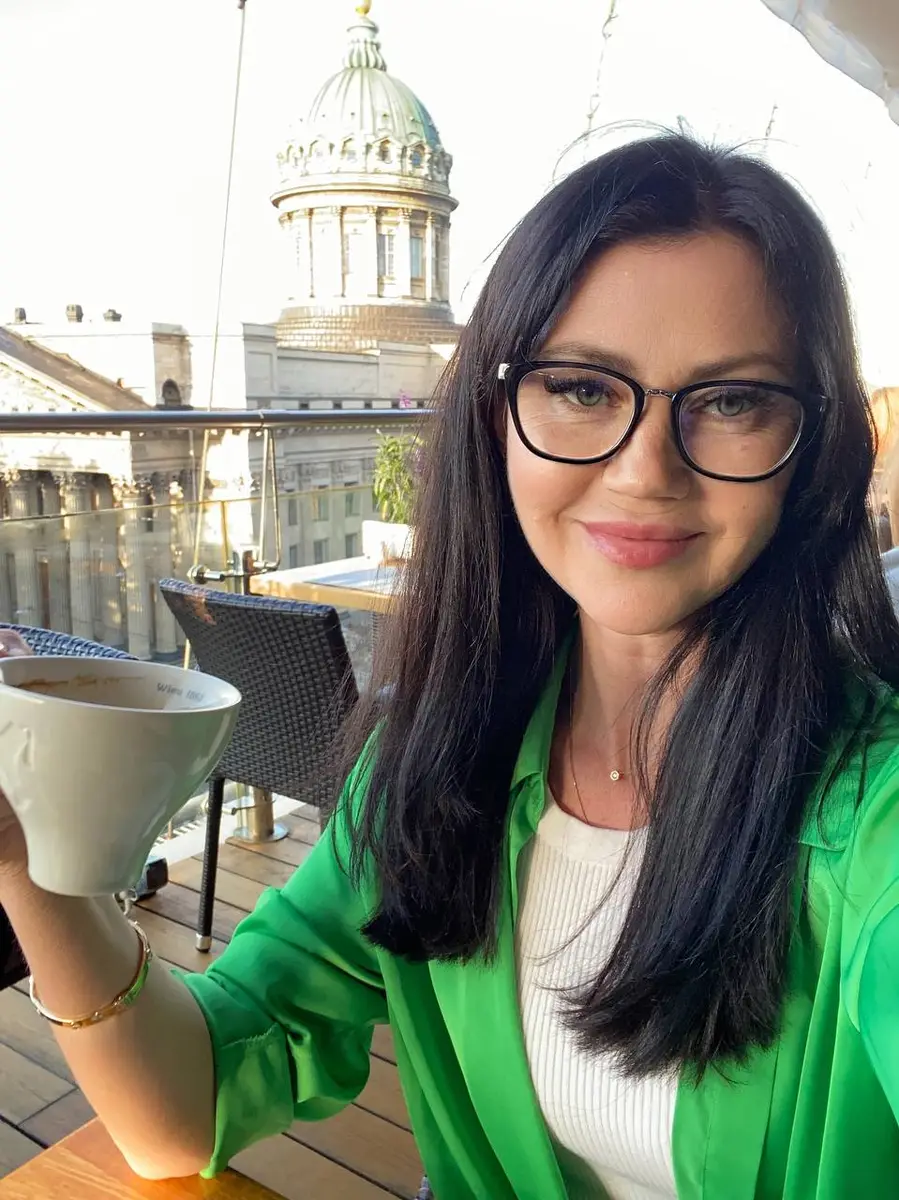 Саша escort in Kazan