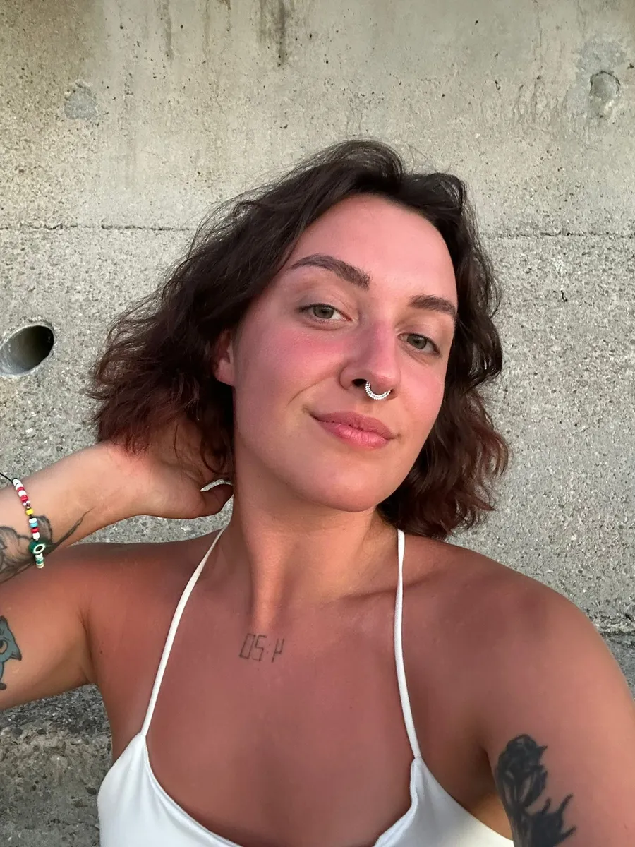 Шатни escort in Kazan