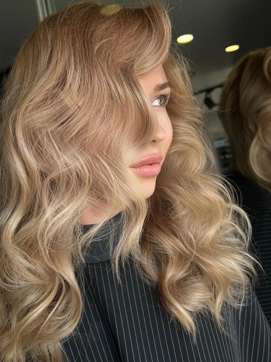 Сисилия escort in Kazan