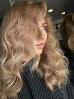 Сисилия escort in Kazan