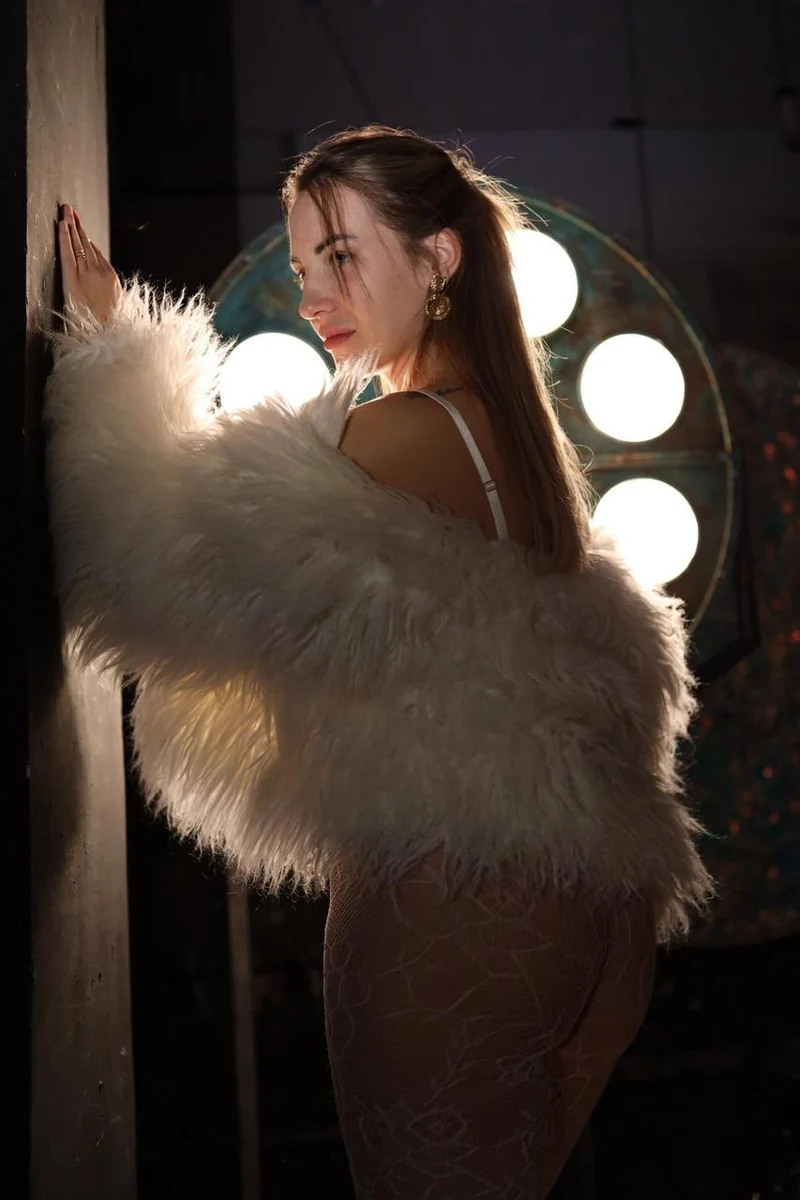 Теона escort in Kazan