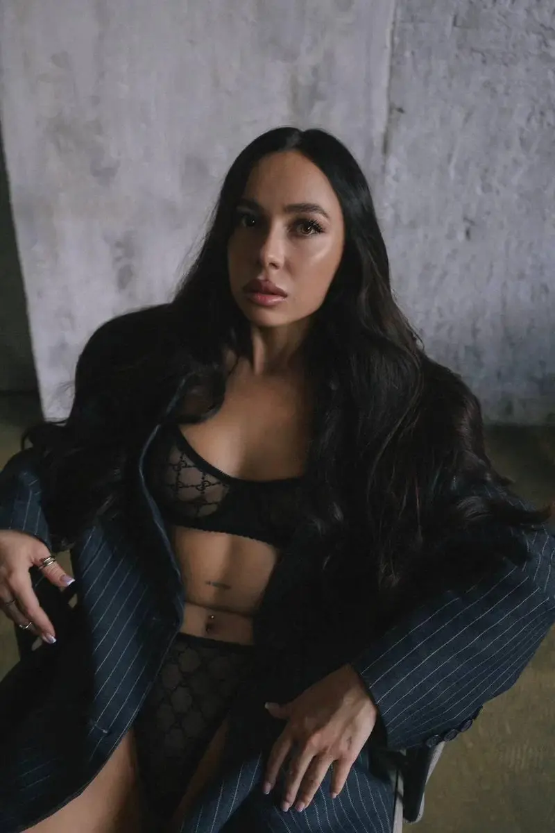 Теона escort in Kazan