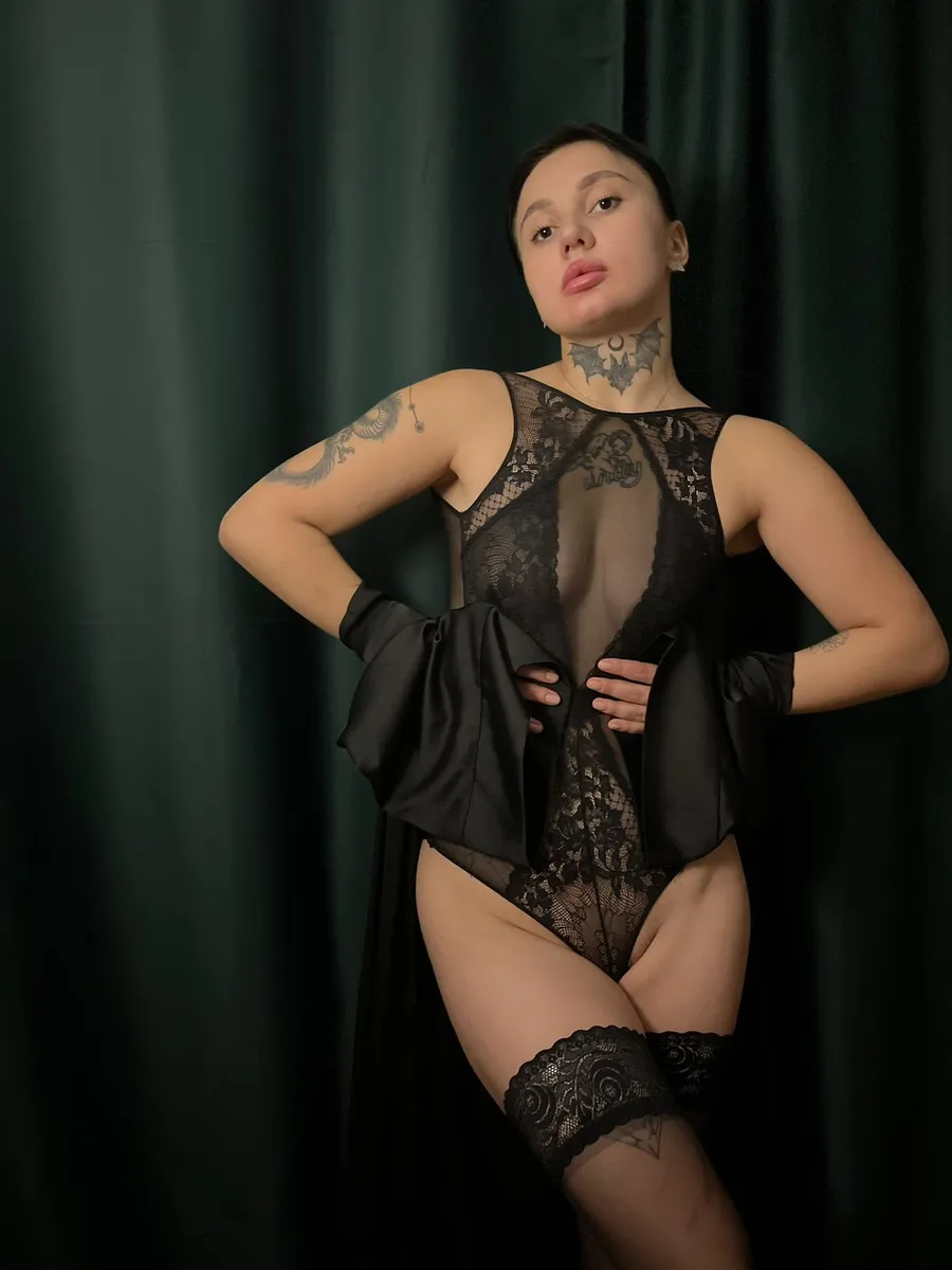 Жаклин escort in Kazan