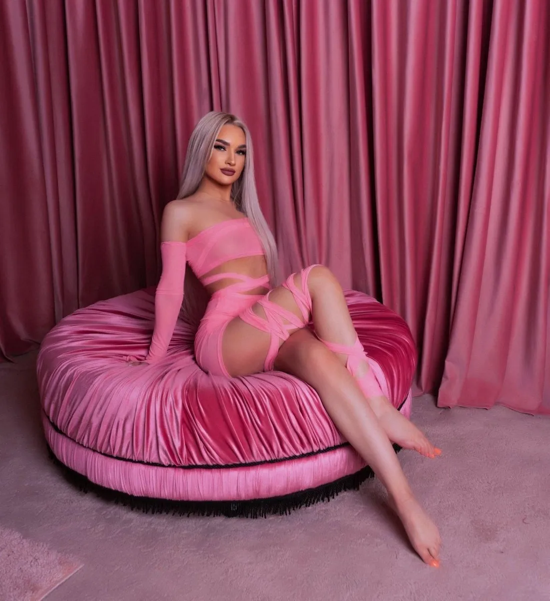 Златослава escort in Kazan